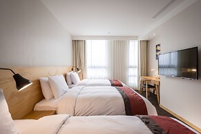 Green World NanGang Hotel