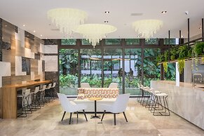 Green World NanGang Hotel