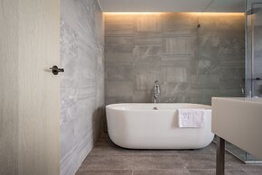 Green World NanGang Hotel