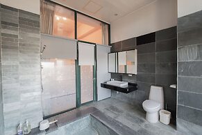 Duoai Hot Spring Hotel