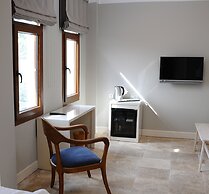 Teos Lodge Pansiyon & Restaurant