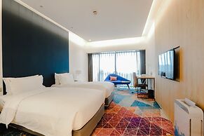Holiday Inn Express Shanghai Songjiang Fangta by IHG