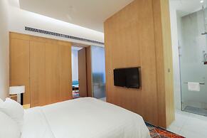 Holiday Inn Express Shanghai Songjiang Fangta by IHG
