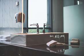 Holiday Inn Express Shanghai Songjiang Fangta by IHG