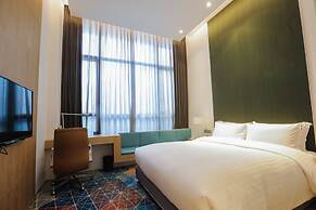 Holiday Inn Express Shanghai Songjiang Fangta by IHG