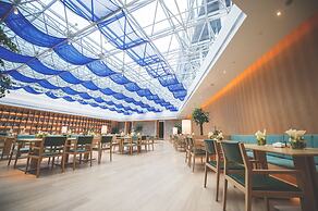 Holiday Inn Express Shanghai Songjiang Fangta by IHG