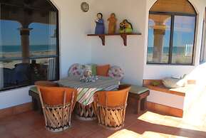 Casa de los Perros by Kivoya