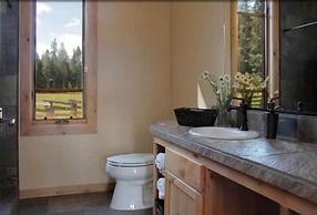 Highlands Ranch Resort