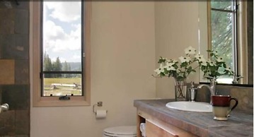 Highlands Ranch Resort