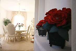 Jewel Estates - Golf Cribs