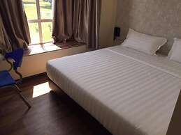 Expo Hotel