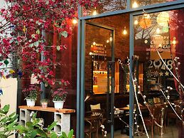 Ancient Street No.5 Youth Chic Hotel