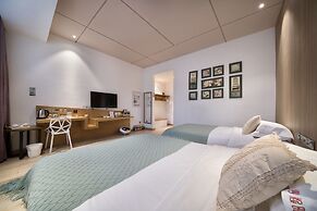 Ancient Street No.5 Youth Chic Hotel