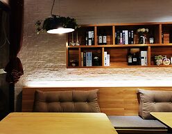 Ancient Street No.5 Youth Chic Hotel