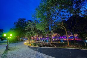 Ancient Street No.5 Youth Chic Hotel