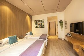 Ancient Street No.5 Youth Chic Hotel