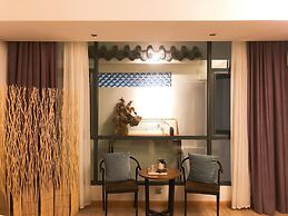 Ancient Street No.5 Youth Chic Hotel