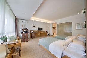 Ancient Street No.5 Youth Chic Hotel