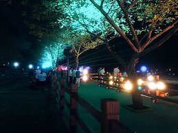 Ancient Street No.5 Youth Chic Hotel