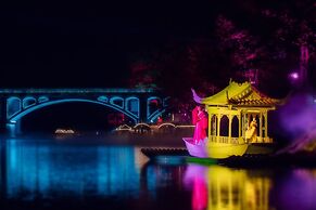 Ancient Street No.5 Youth Chic Hotel