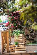 Ancient Street No.5 Youth Chic Hotel