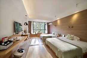 Ancient Street No.5 Youth Chic Hotel