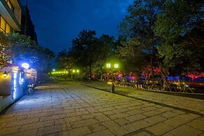 Ancient Street No.5 Youth Chic Hotel