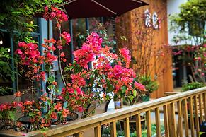 Ancient Street No.5 Youth Chic Hotel