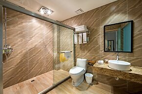 Ancient Street No.5 Youth Chic Hotel