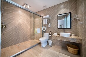 Ancient Street No.5 Youth Chic Hotel