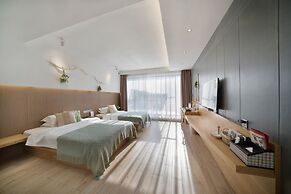 Ancient Street No.5 Youth Chic Hotel