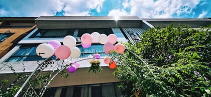 Ancient Street No.5 Youth Chic Hotel