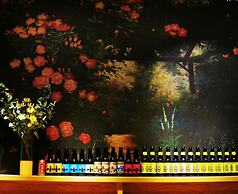 Ancient Street No.5 Youth Chic Hotel