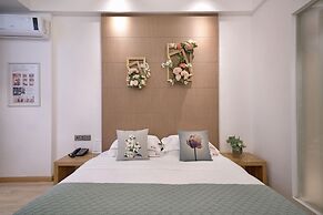 Ancient Street No.5 Youth Chic Hotel