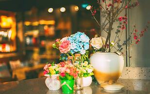 Ancient Street No.5 Youth Chic Hotel