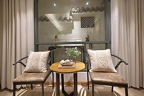 Ancient Street No.5 Youth Chic Hotel