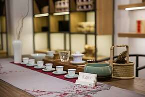 Ancient Street No.5 Youth Chic Hotel