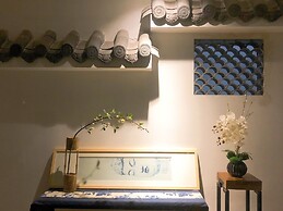 Ancient Street No.5 Youth Chic Hotel