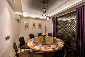 Ancient Street No.5 Youth Chic Hotel