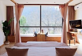 Ancient Street No.5 Youth Chic Hotel