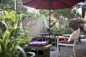 Ancient Street No.5 Youth Chic Hotel