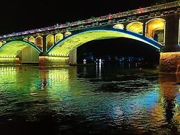 Ancient Street No.5 Youth Chic Hotel