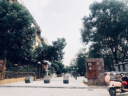 Ancient Street No.5 Youth Chic Hotel