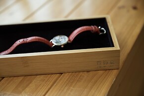 Ancient Street No.5 Youth Chic Hotel