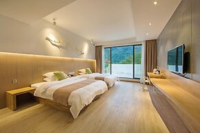 Ancient Street No.5 Youth Chic Hotel