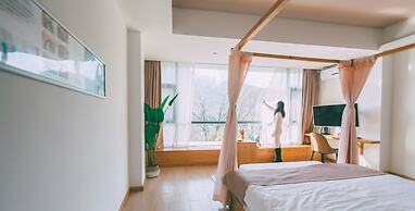 Ancient Street No.5 Youth Chic Hotel