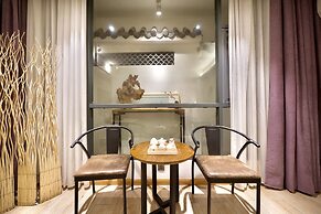 Ancient Street No.5 Youth Chic Hotel