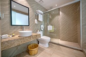 Ancient Street No.5 Youth Chic Hotel