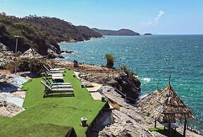 Paree Hut Resort Koh Sichang