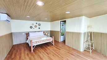 Paree Hut Resort Koh Sichang